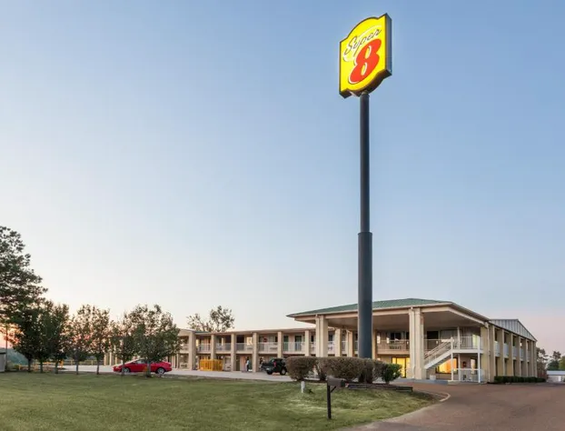 Super 8 by Wyndham Brookhaven hotel detail image 1