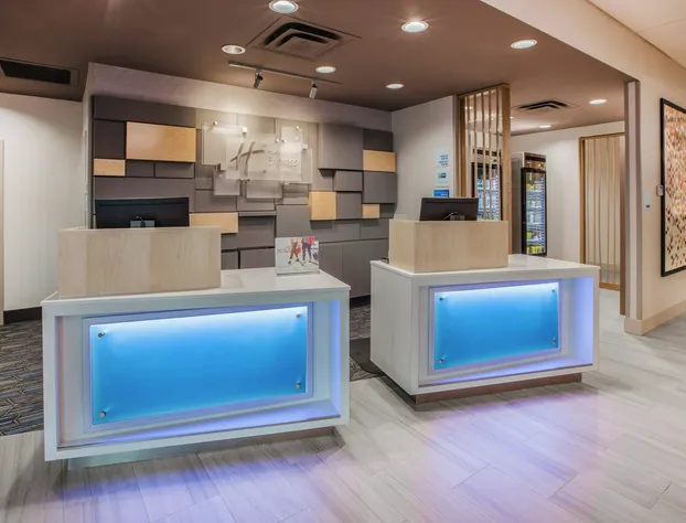 Holiday Inn Express and Suites Overland Park by IHG hotel detail image 1