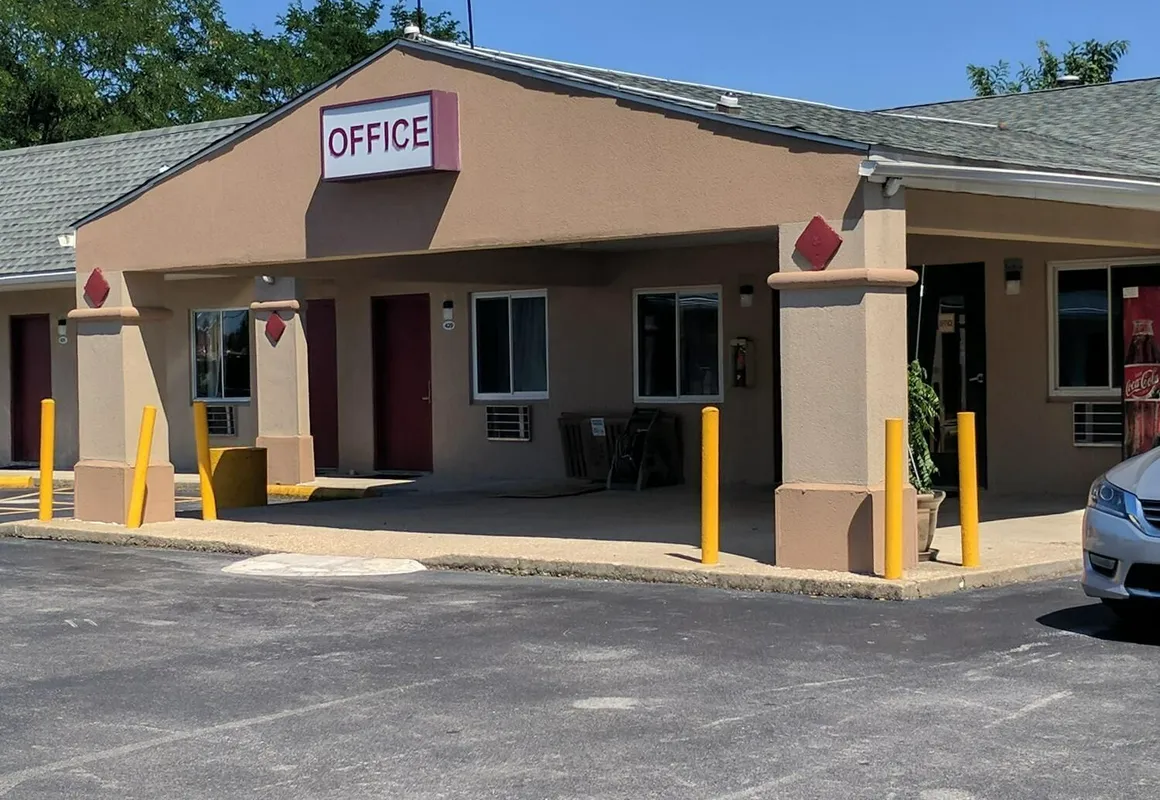 Budget Motor Lodge hotel hero