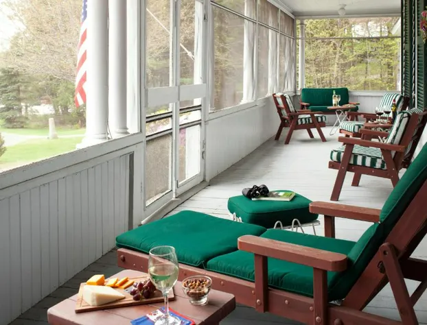Inn On Golden Pond hotel detail image 2