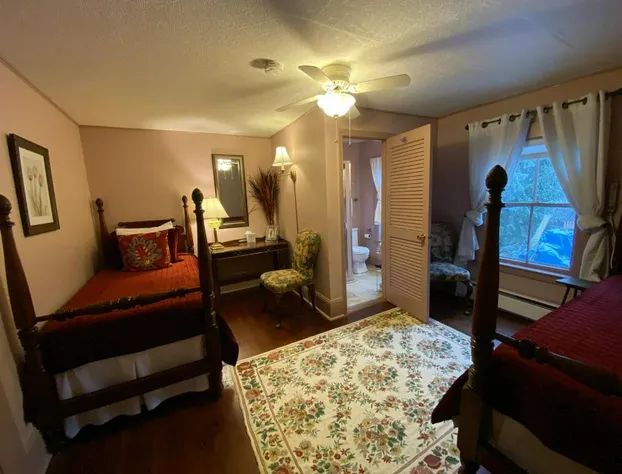 Follansbee Inn hotel detail image 3