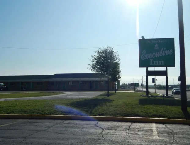 Executive Inn hotel detail image 2