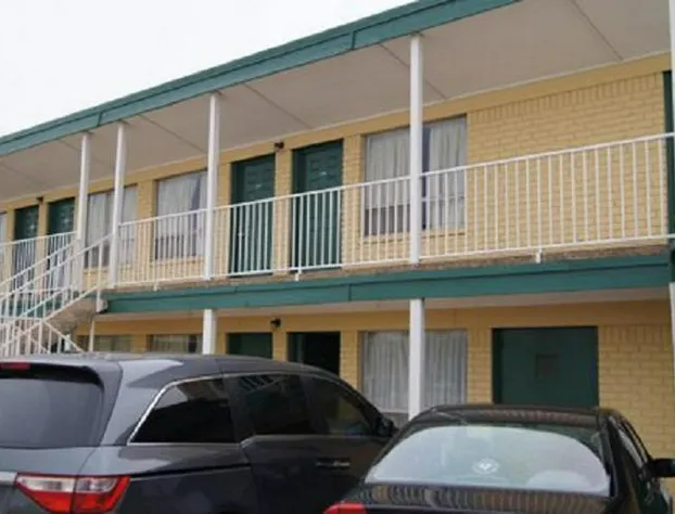 Budget Inn hotel detail image 1