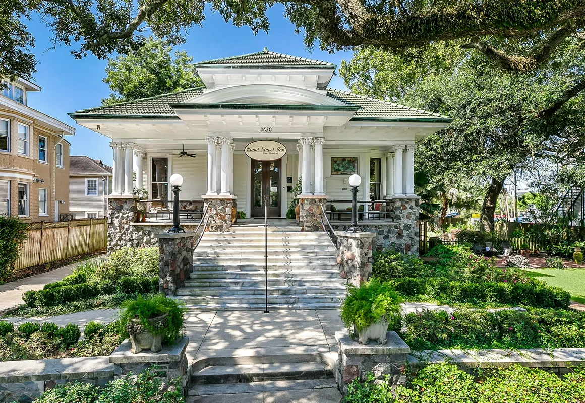 Canal Street Inn hotel hero