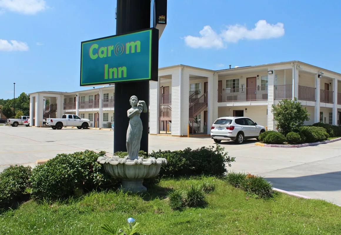 Carom Inn Denham Springs-Baton Rouge hotel hero