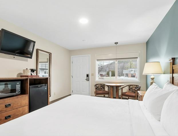 Top Notch Inn hotel detail image 4