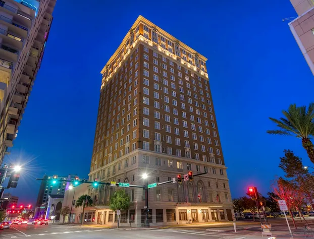 Hotel Flor Tampa Downtown Tapestry Collection by Hilton hotel detail image 3