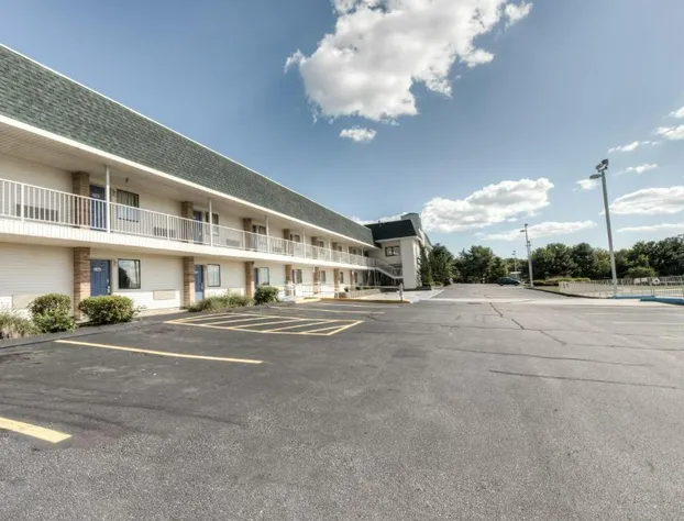 Motel 6 Niantic, CT - New London hotel detail image 2