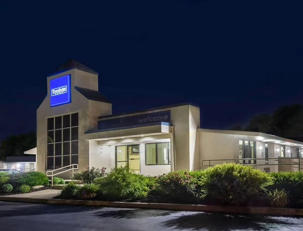 Travelodge by Wyndham Essington / Philadelphia Airport hotel detail image 1