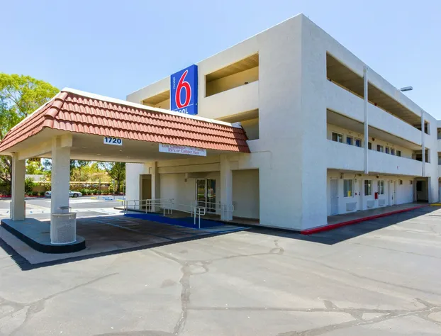 Motel 6 Tempe, AZ – Phoenix Airport – Priest Dr hotel detail image 3