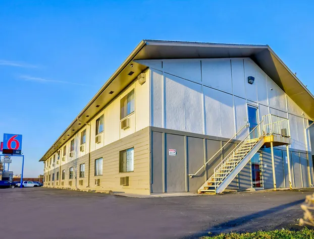 Motel 6 Duluth, MN hotel detail image 1