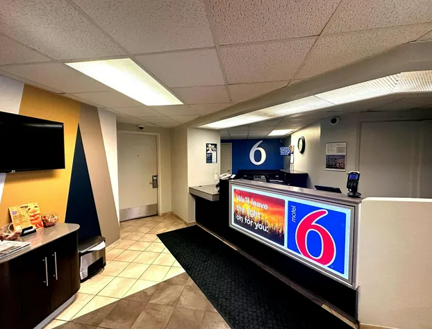 Motel 6 Duluth, MN hotel detail image 2