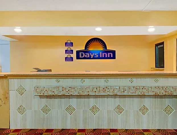 Days Inn by Wyndham Independence hotel detail image 1