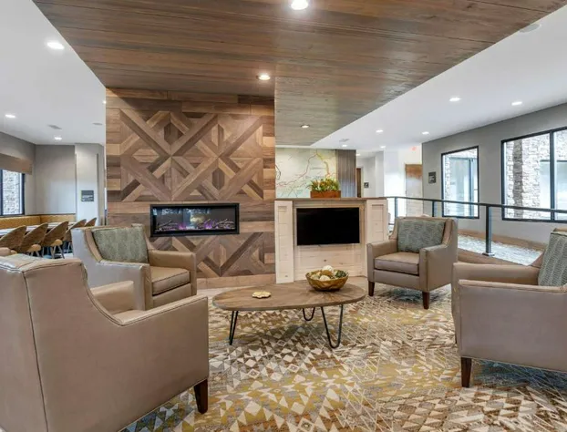 Best Western Plus Apple Valley Lodge Pigeon Forge hotel detail image 2