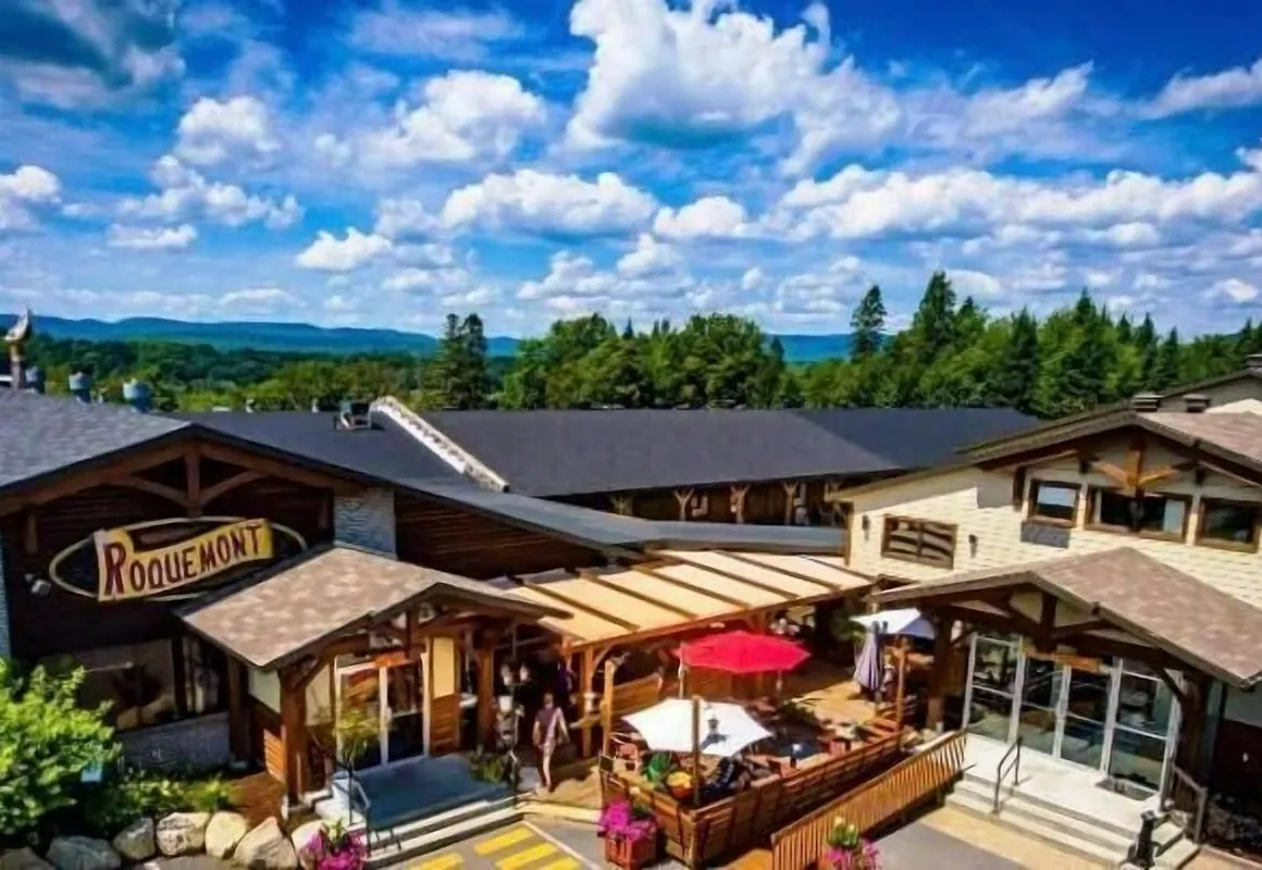 Hôtel Roquemont hotel hero