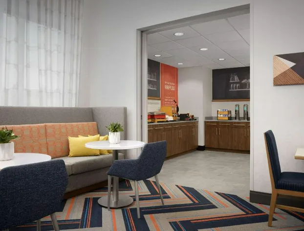 Hampton Inn & Suites Williston hotel detail image 2