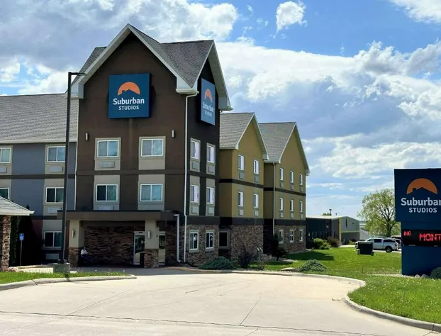 Suburban Studios Cedar Falls hotel detail image 2