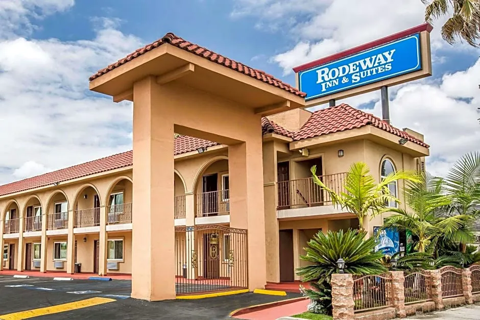 Rodeway Inn & Suites hotel hero