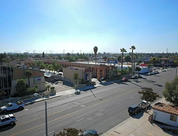 Rodeway Inn & Suites hotel detail image 2