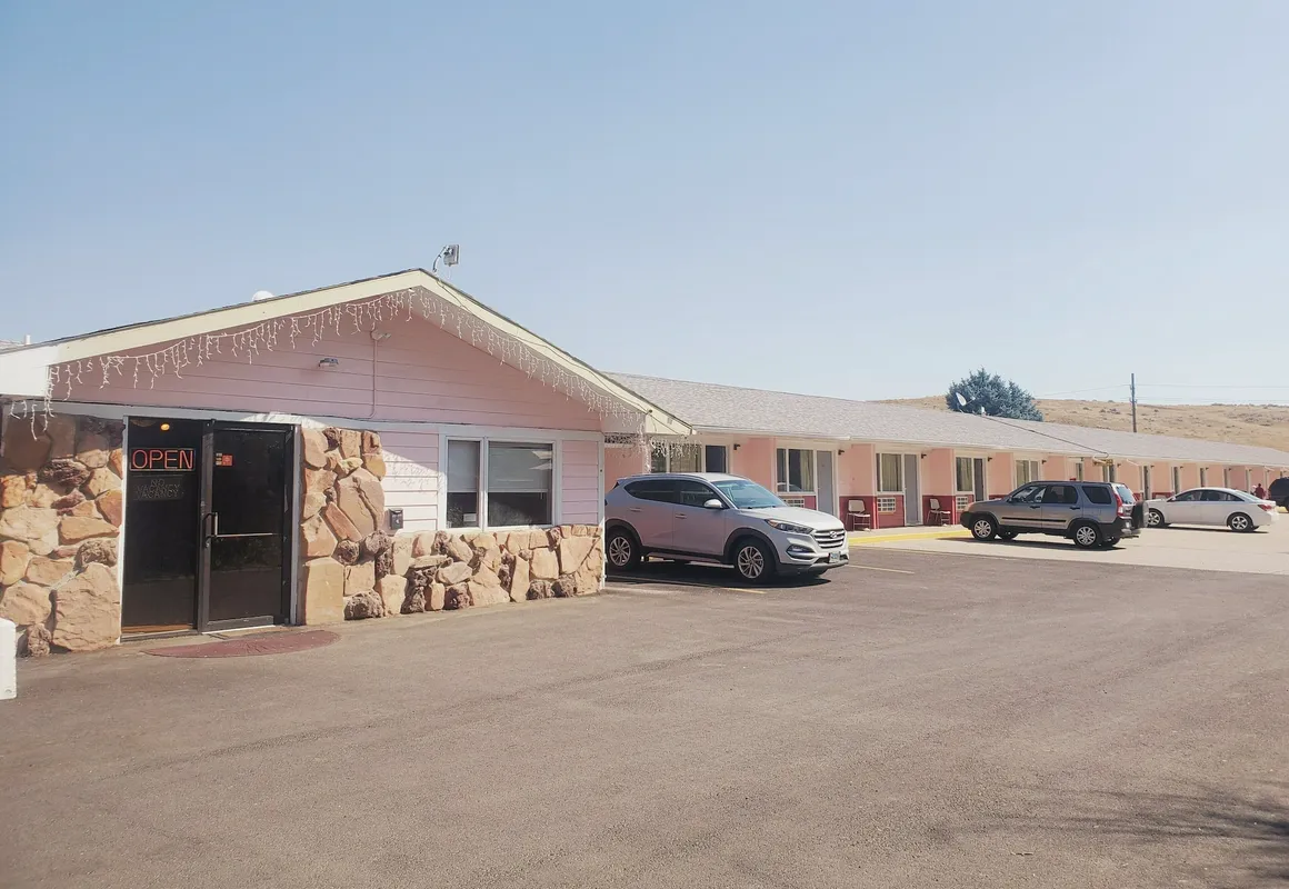 Budget Inn Express hotel hero