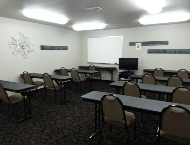 Travelodge by Wyndham McAlester hotel detail image 2
