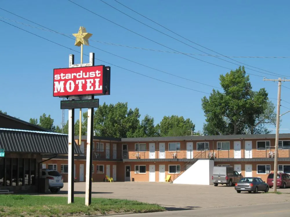 Stardust motel hotel hero