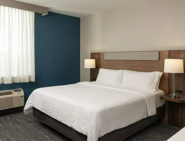 Holiday Inn Express Miami Airport Blue Lagoon Area by IHG hotel detail image 2
