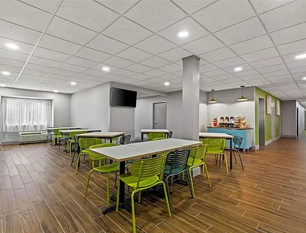 Spark by Hilton Wilkes Barre hotel detail image 4