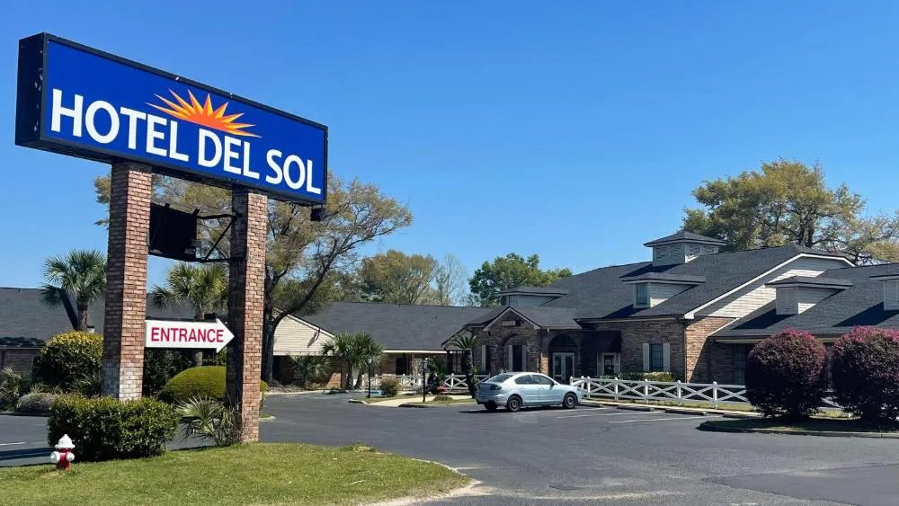 Hotel Del Sol hotel hero