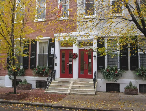 La Reserve Bed & Breakfast hotel detail image 1