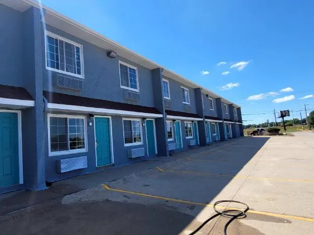 Dragonfly Inn and Suites hotel detail image 3