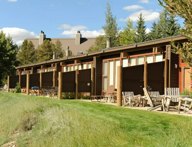 Evergreen Condominiums by Vail Resorts hotel detail image 2
