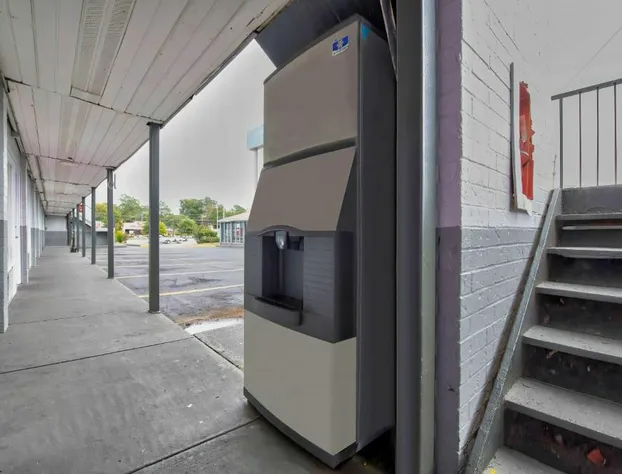 Motel 6 Tuscaloosa, AL – University hotel detail image 2