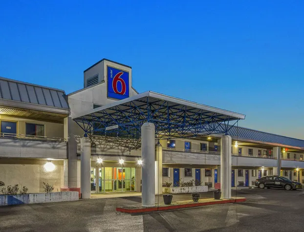 Motel 6 North Ridgeville, OH - Cleveland Intl Airport - N Ridgeville hotel detail image 2