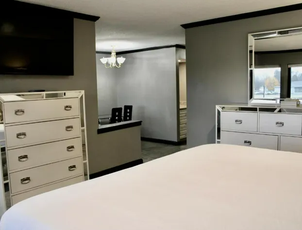 Carlton Lodge Adrian hotel detail image 4