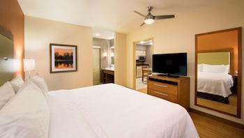 Homewood Suites by Hilton Winnipeg Airport-Polo Park, MB hotel detail image 4