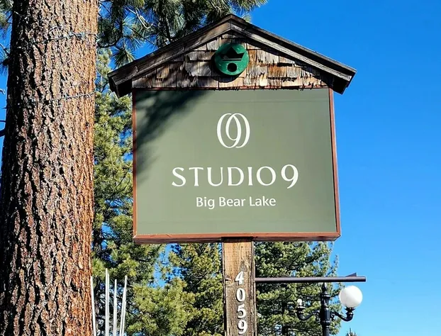 Studio 9 Big Bear hotel detail image 2