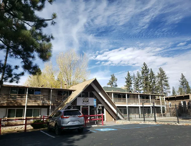 Studio 9 Big Bear hotel detail image 1