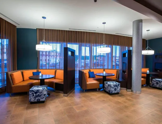 Courtyard Columbus hotel detail image 2