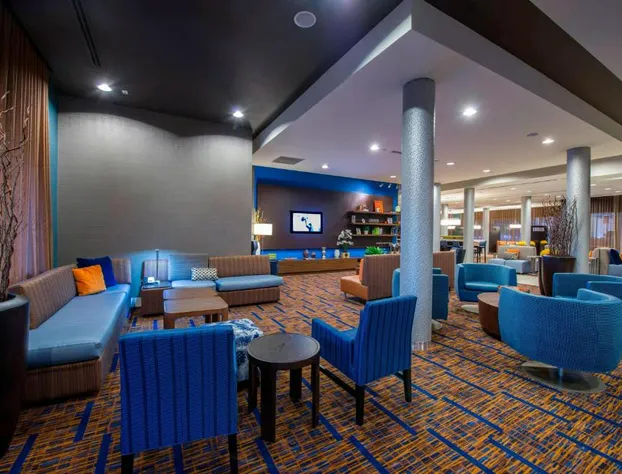 Courtyard Columbus hotel detail image 3