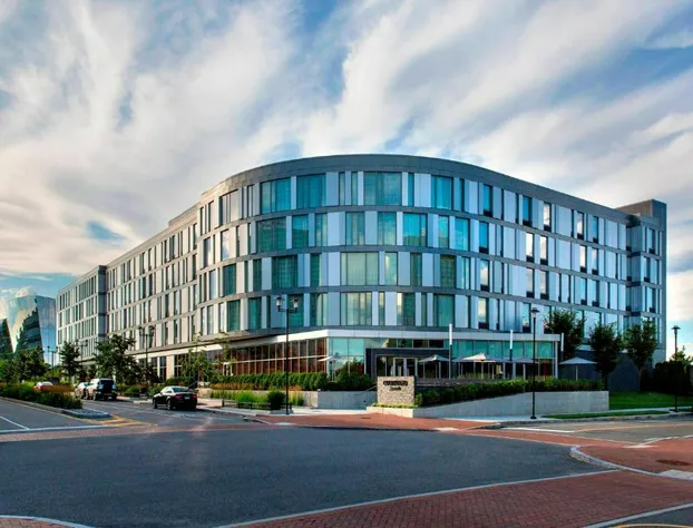 Courtyard Philadelphia South at The Navy Yard hotel detail image 3