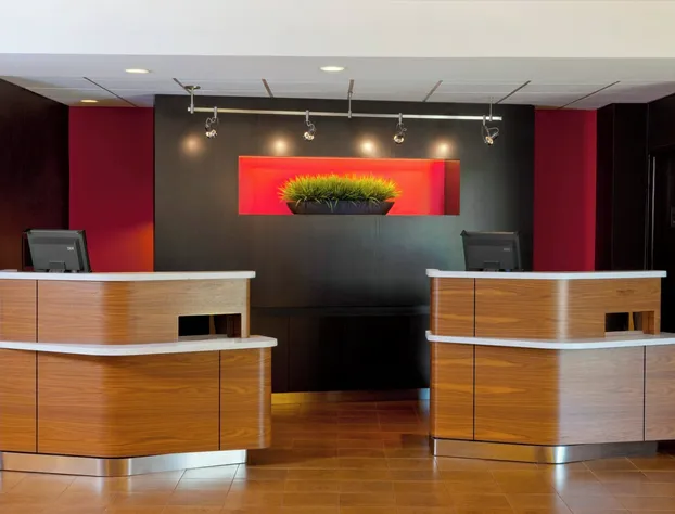 Courtyard by Marriott Columbus hotel detail image 3