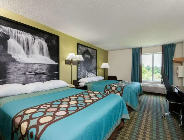 Super 8 by Wyndham Cloverdale IN hotel detail image 4