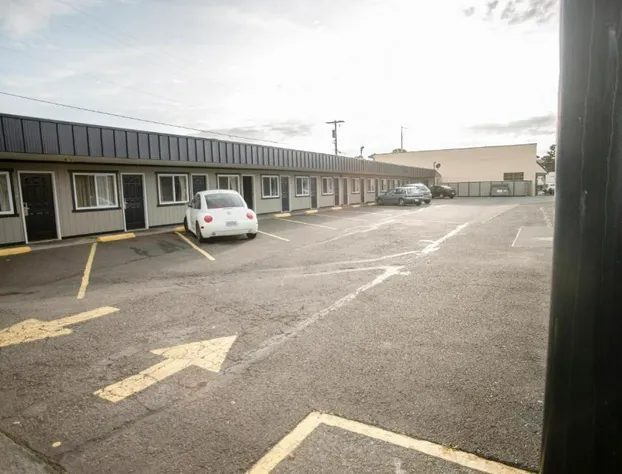 Pacific Inn hotel detail image 3