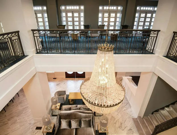 Redmont Hotel Birmingham, Curio Collection by Hilton hotel detail image 3