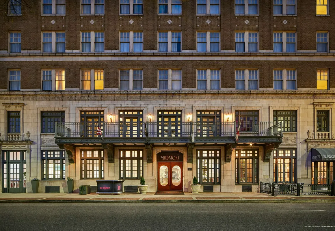 Redmont Hotel Birmingham, Curio Collection by Hilton hotel hero