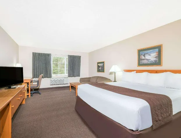 Baymont by Wyndham Baxter/Brainerd Area hotel detail image 4