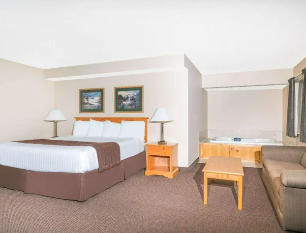 Baymont by Wyndham Baxter/Brainerd Area hotel detail image 4