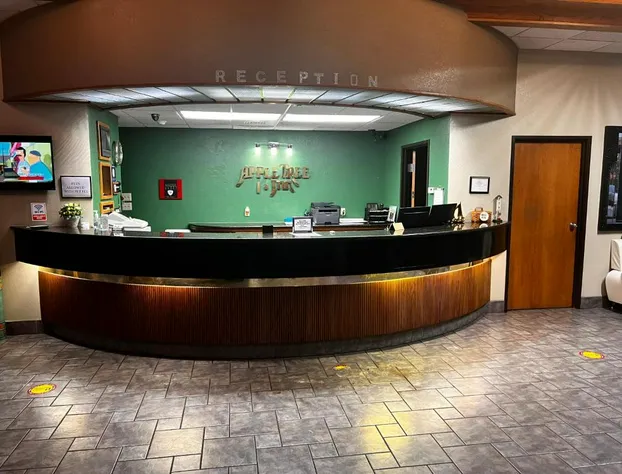 Apple Tree Inn and Suites hotel detail image 2