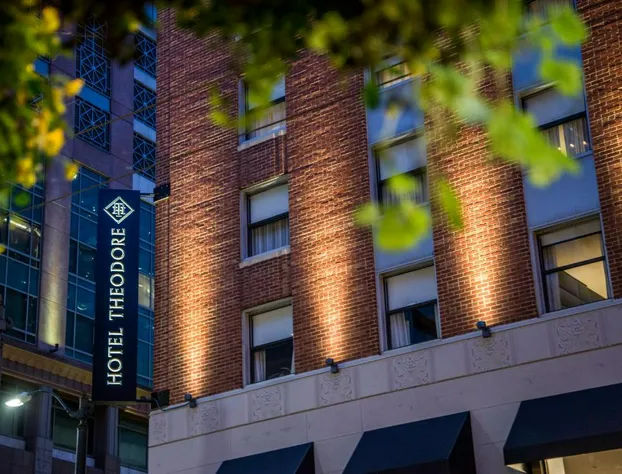 Hotel Theodore Seattle Downtown, Tapestry by Hilton hotel detail image 1